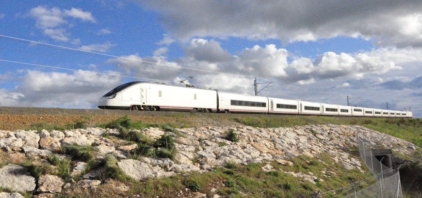 Los trenes Talgo Avril podrán circular en servicio comercial en el mes de noviembre